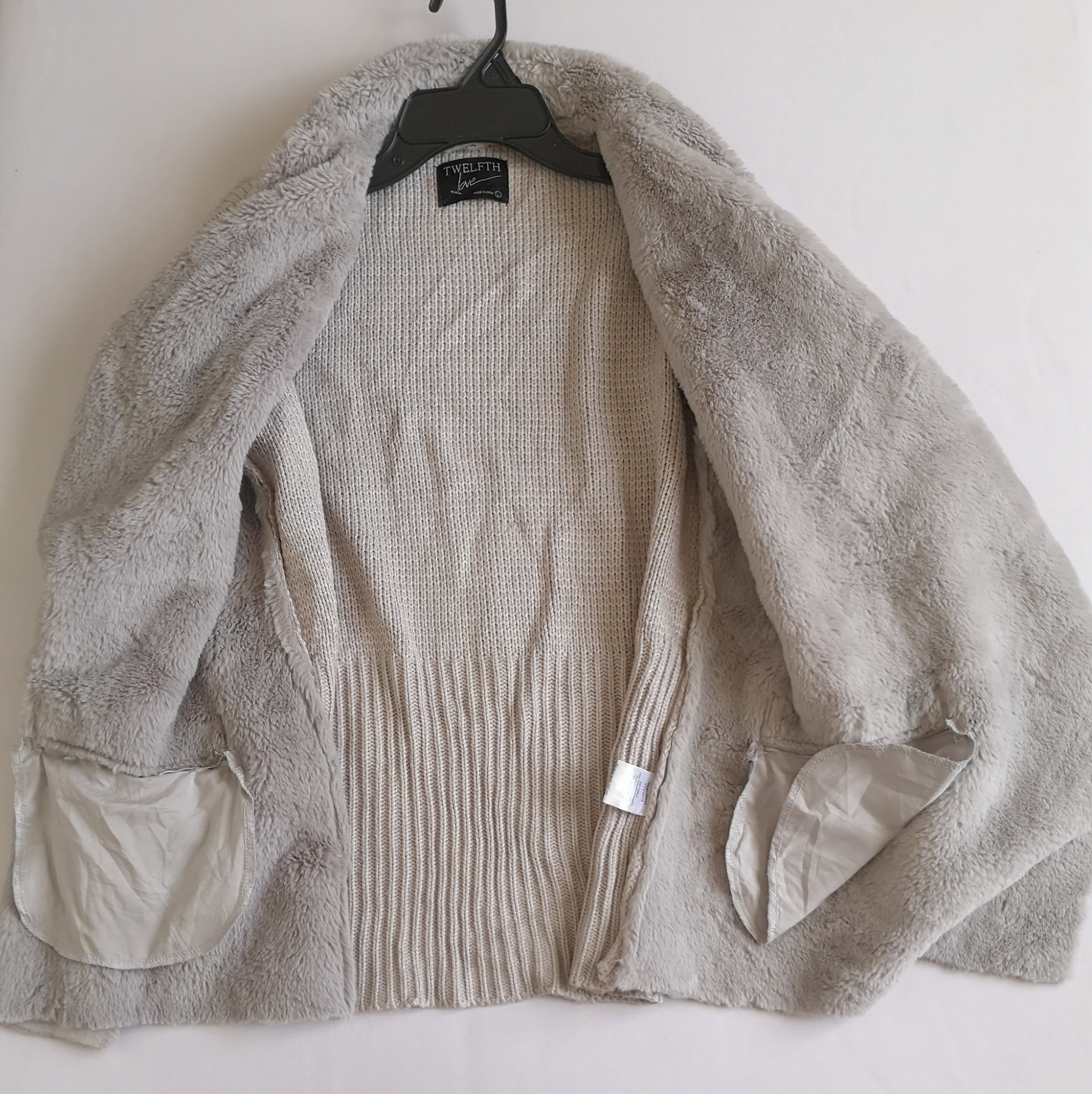 Chaqueta tejida de atrás