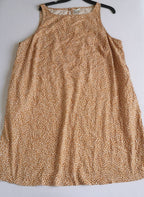 Vestido con bolsas a los lados