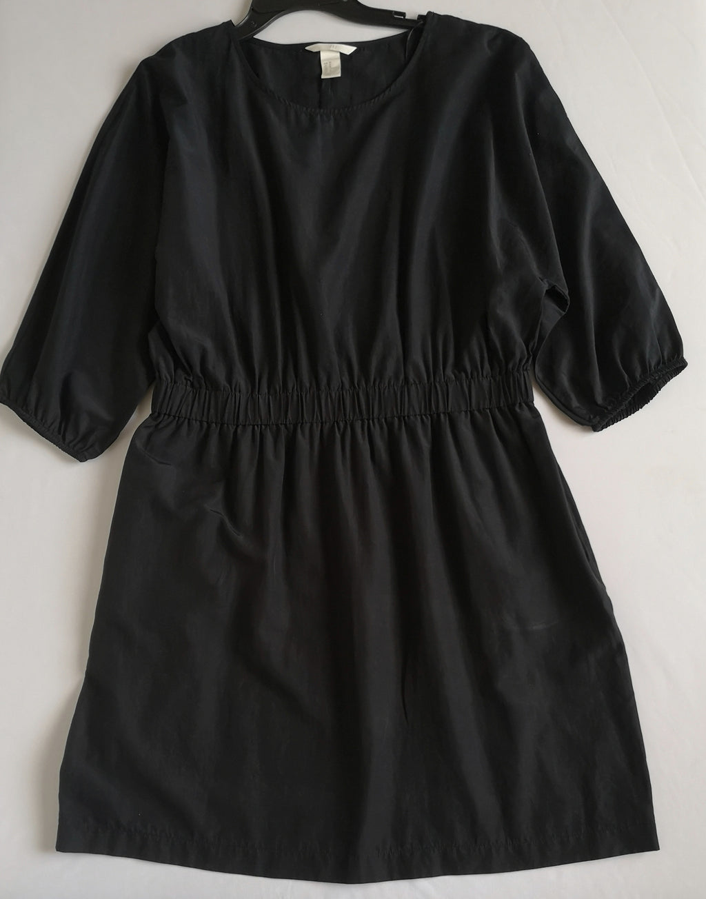 Vestido con elástico en la cintura
