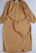 Vestido con bolsas a los lados