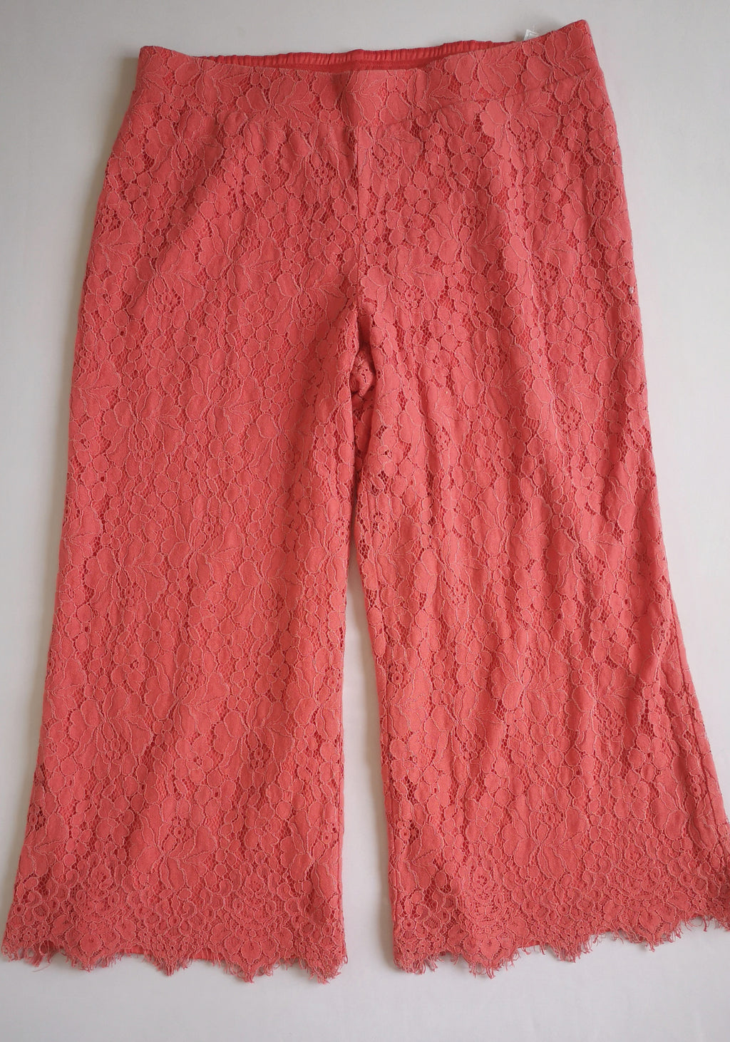 Culotte de encaje y blusa de algodón