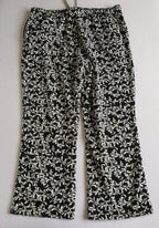 Pantalón tipo pans y blusa tejida