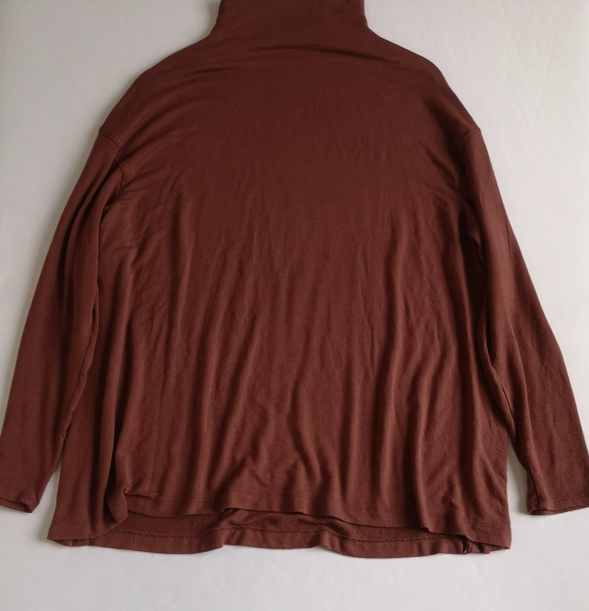Blusa cuello cerrado con pantalón