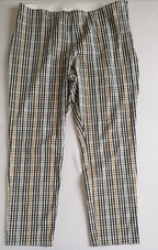 Blusa cuello cerrado con pantalón