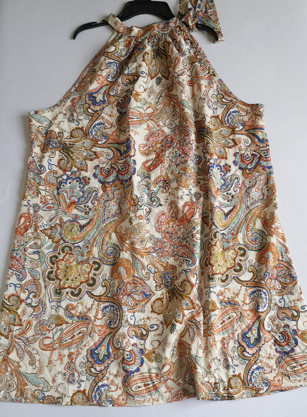 Vestido halter estilo holgado incluye cartera pequeña