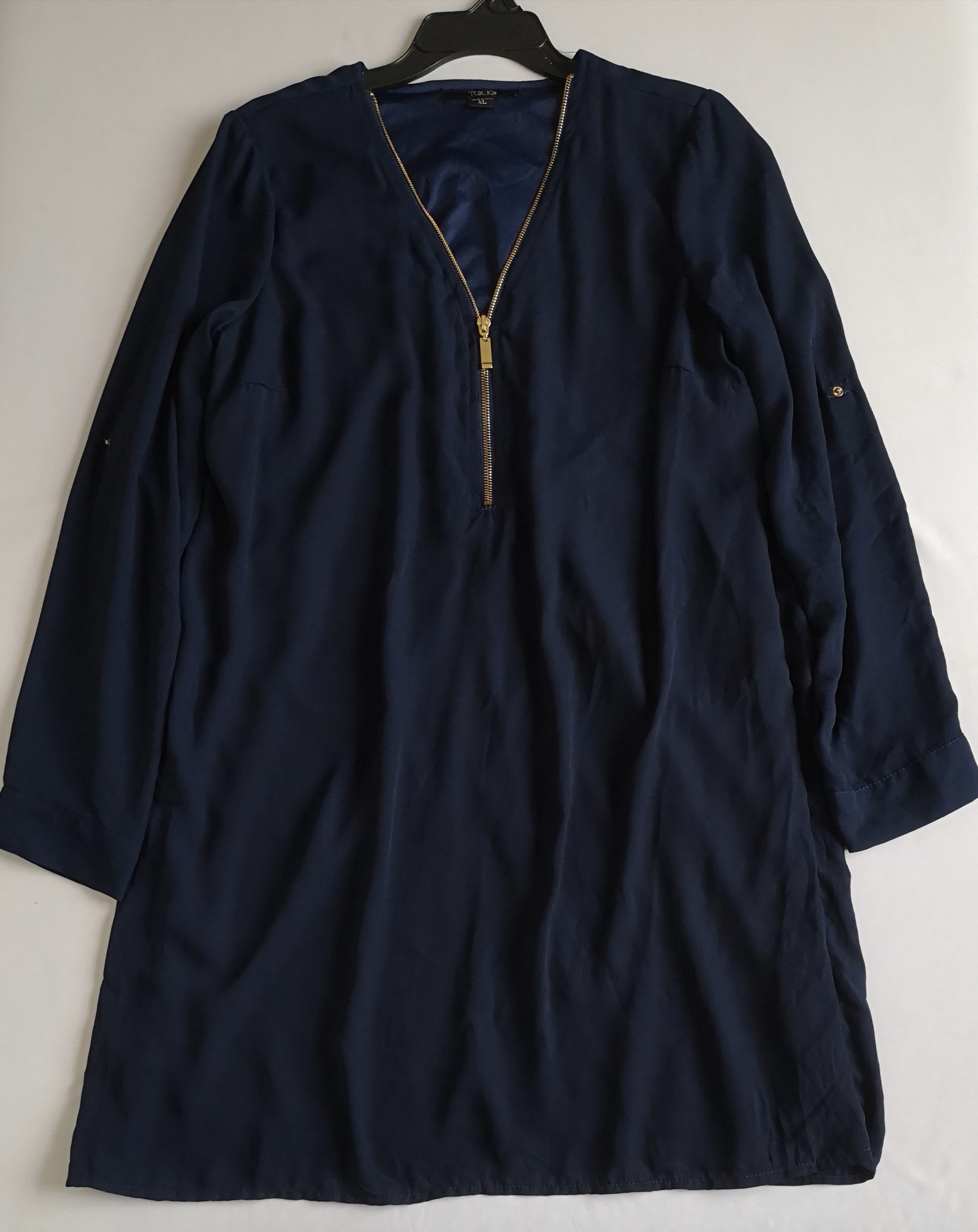 Vestido de chifon con zipper adelante