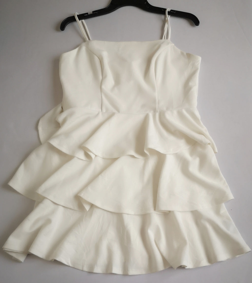 Vestido abierto de atrás incluye collar ❤️