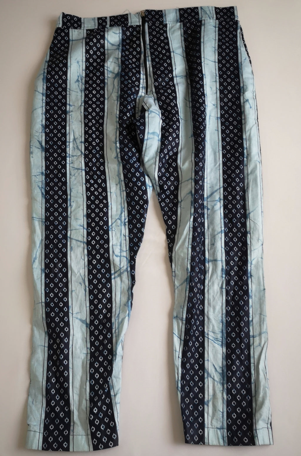 Pantalón con zipper atrás y blusa tela suave