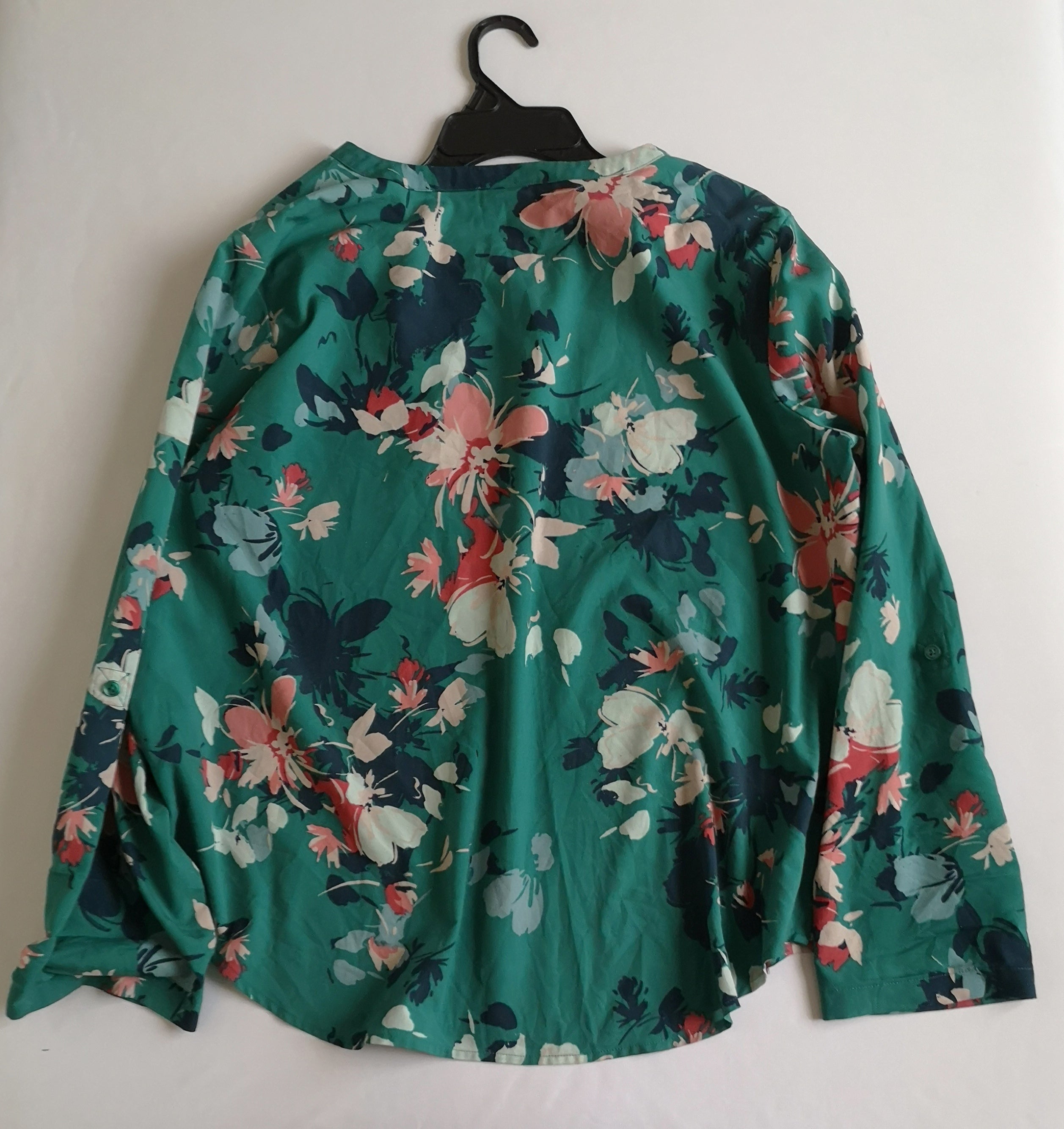 Pantalón con bolsas secretas y blusa manga larga