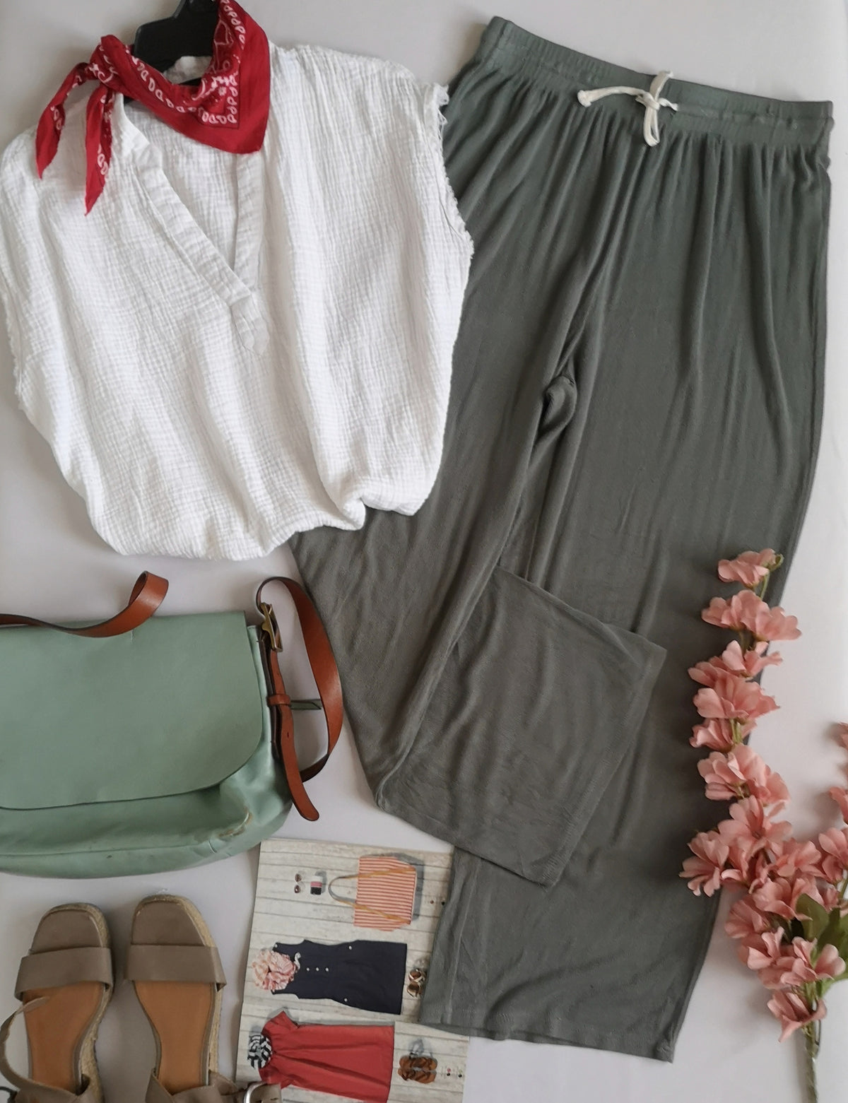 Blusa sin mangas y palazzo tela suave