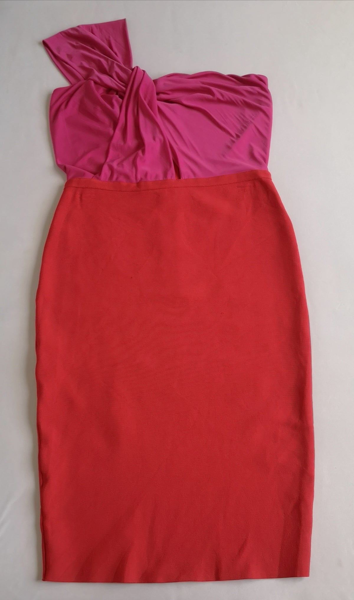 Vestido tallado