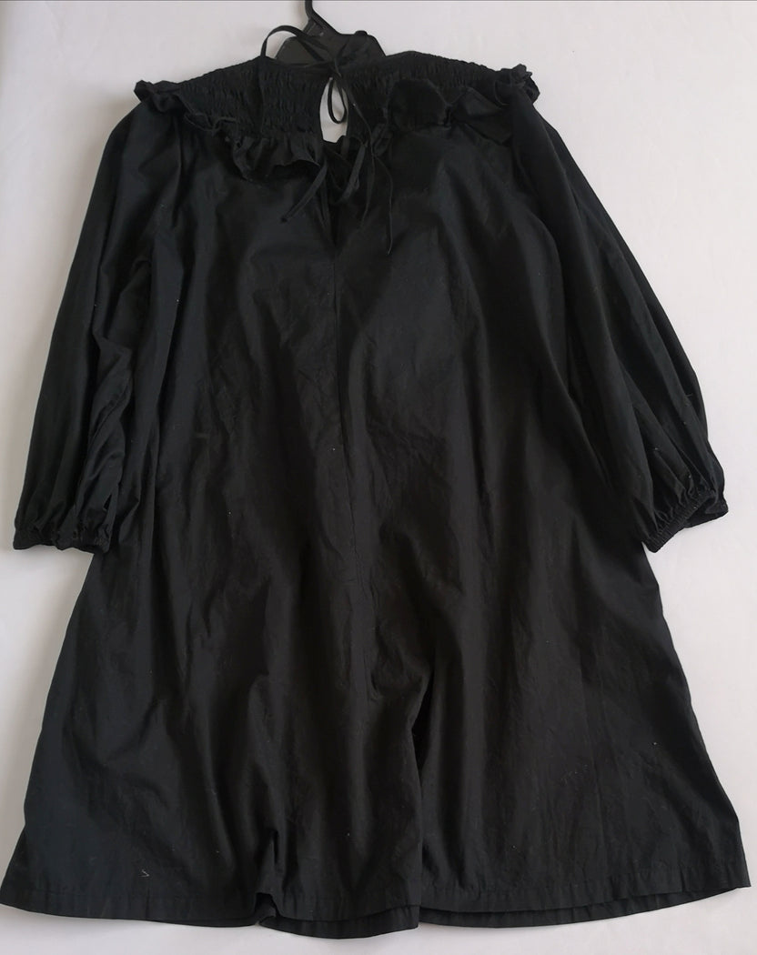 Vestido holgado con olanes incluye cincho