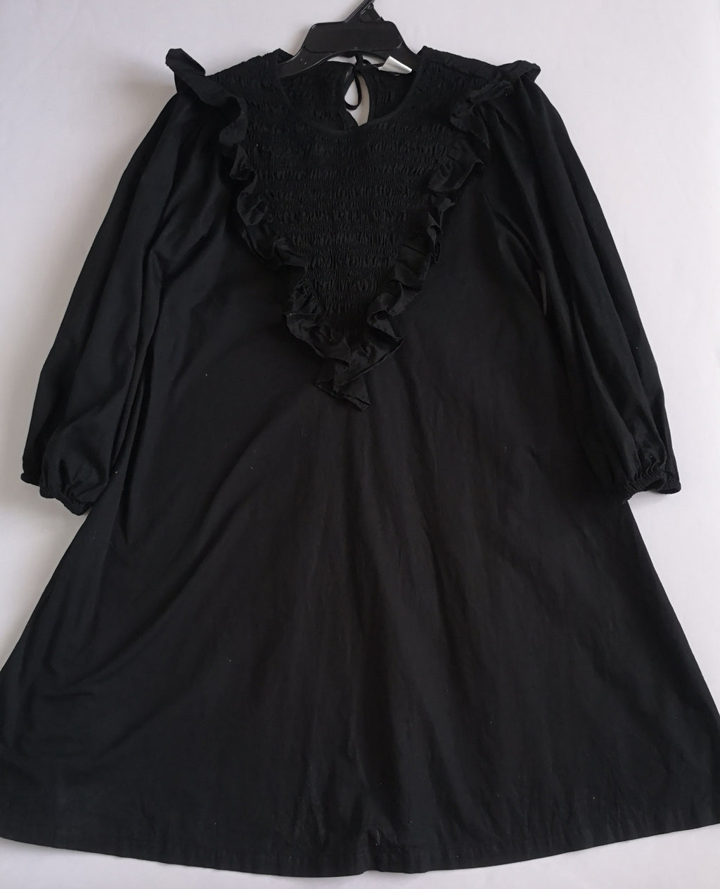 Vestido con olanes incluye cincho
