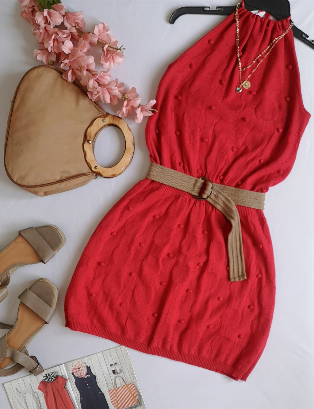 Vestido halter incluye cincho