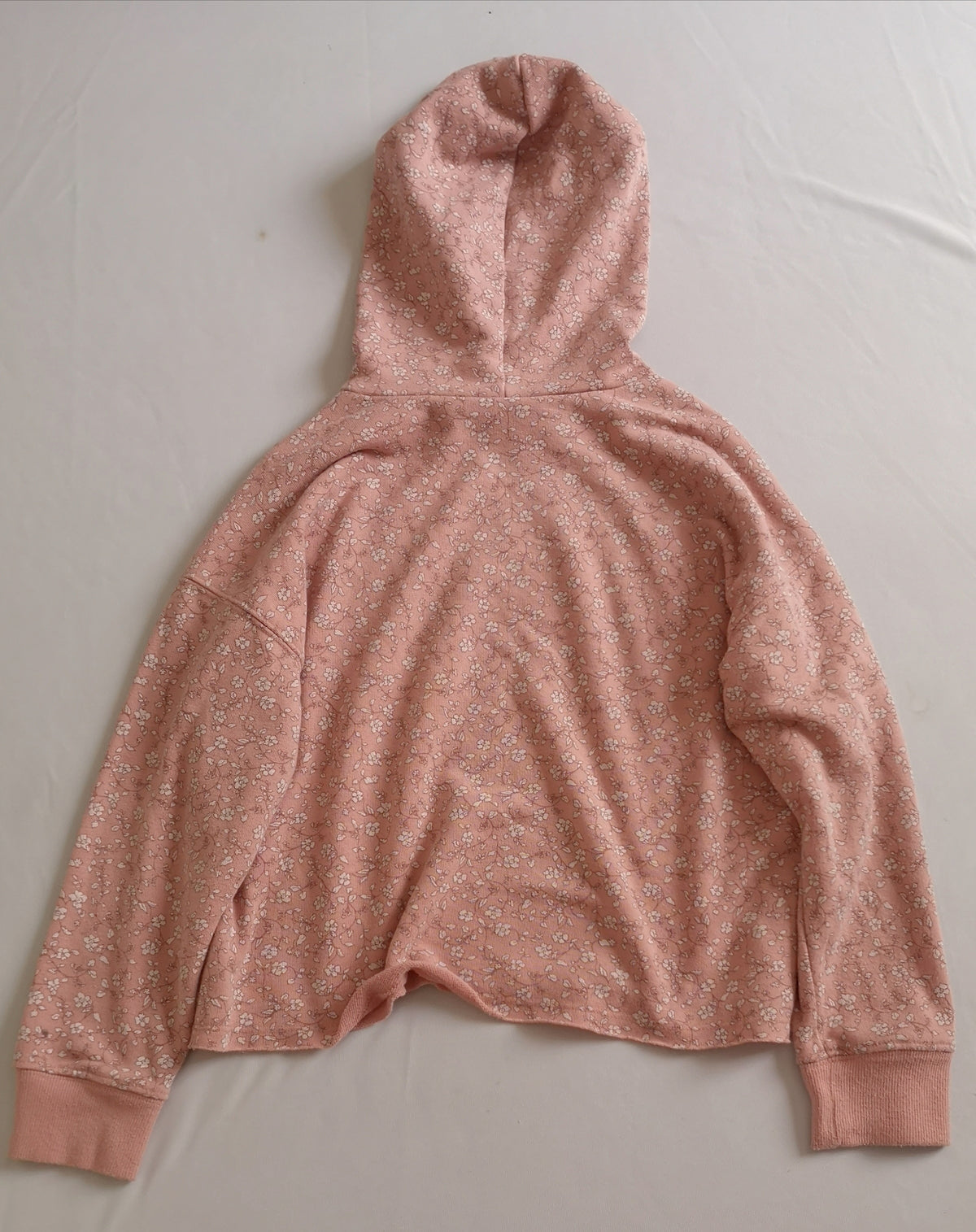 Sueter con gorro