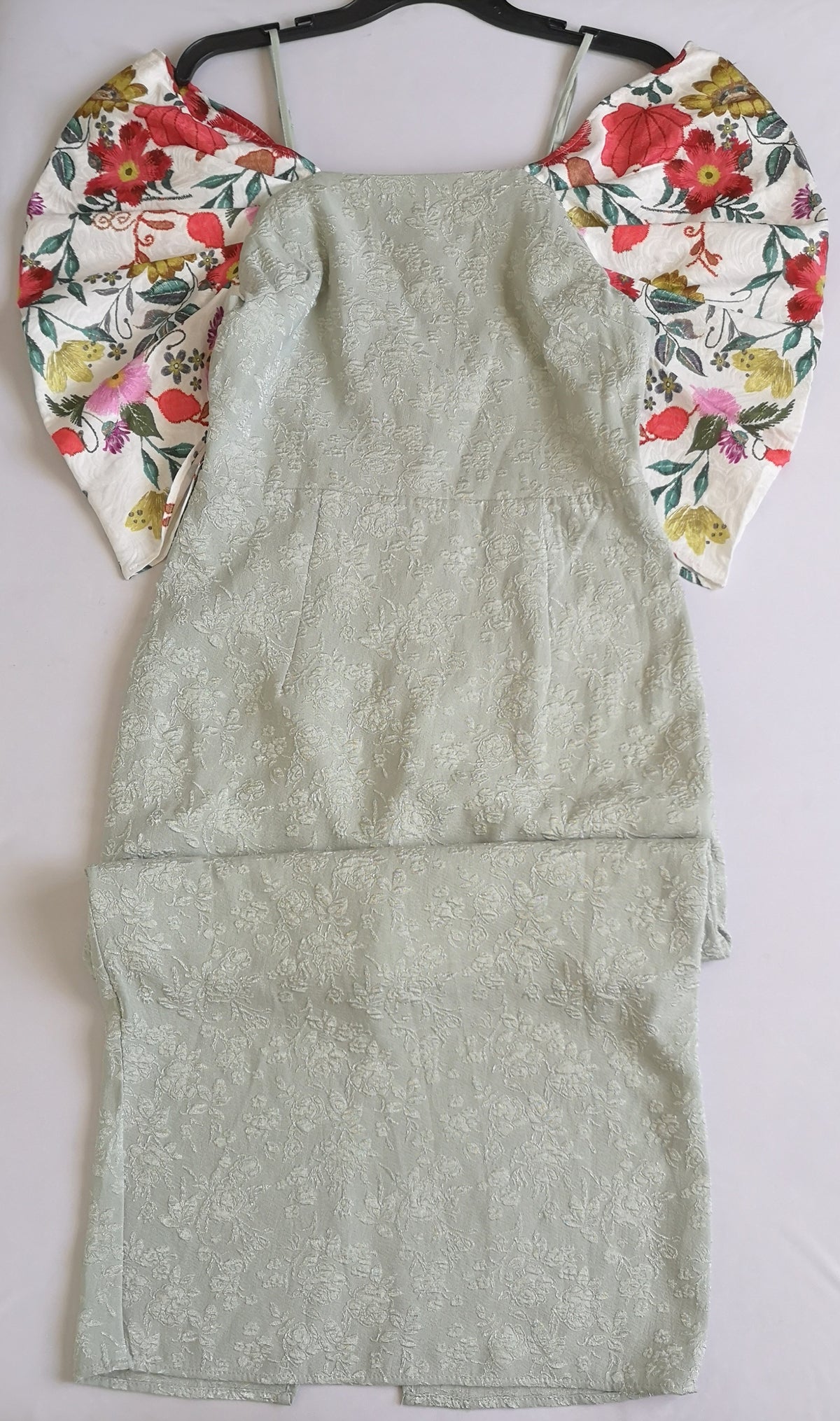 Vestido nuevo al tobillo mangas bombachas