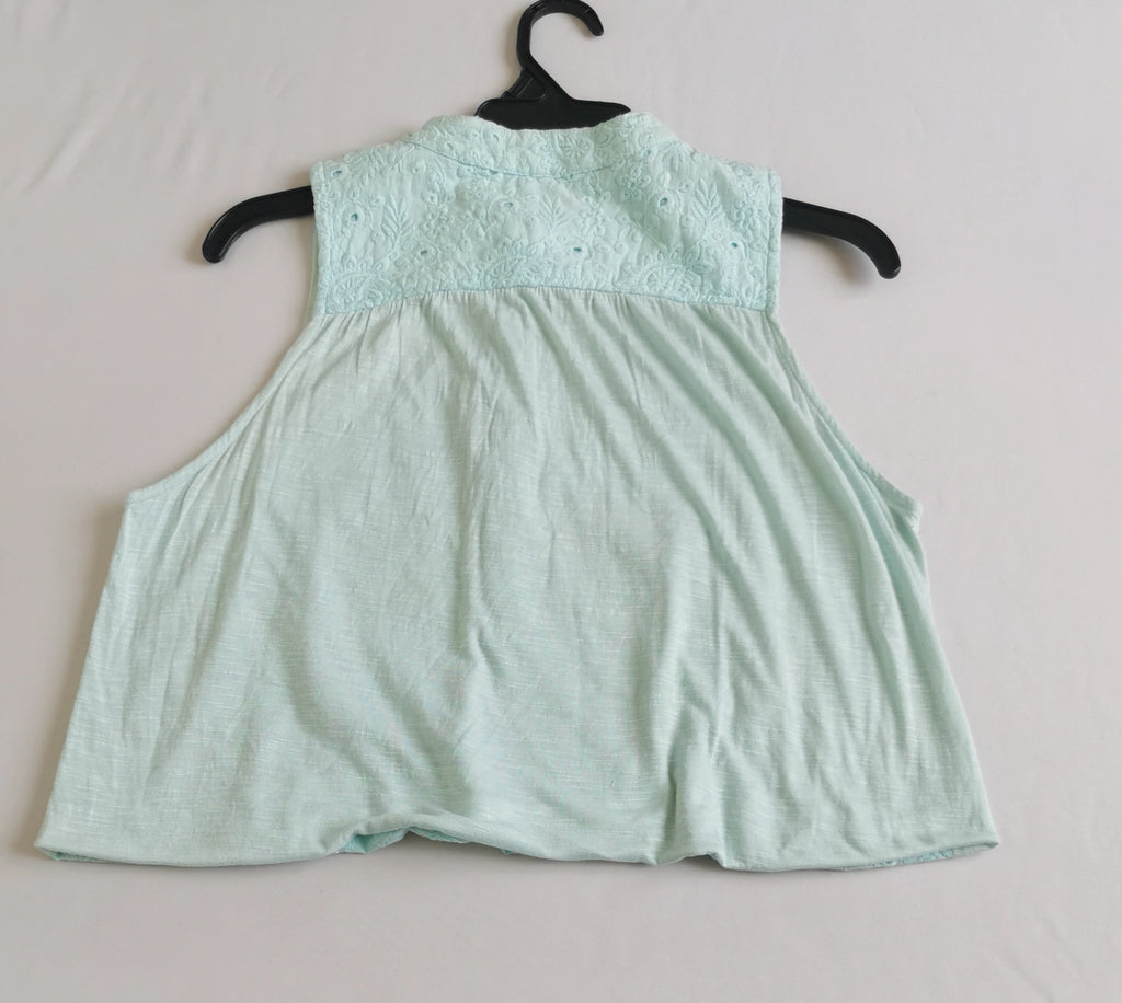 Blusa corta y falda larga ⚓