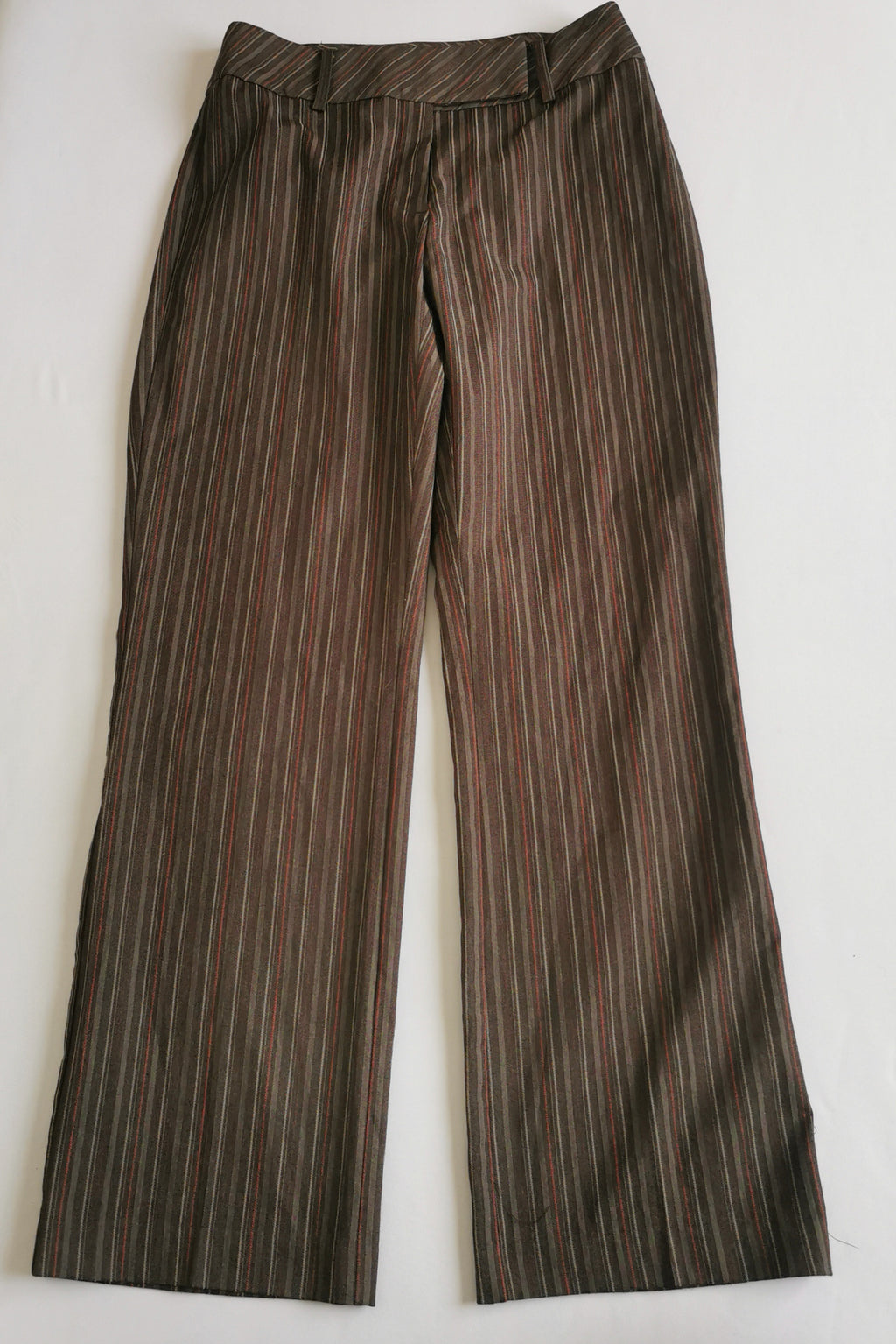 Pantalón corte recto con blusa piel de durazno