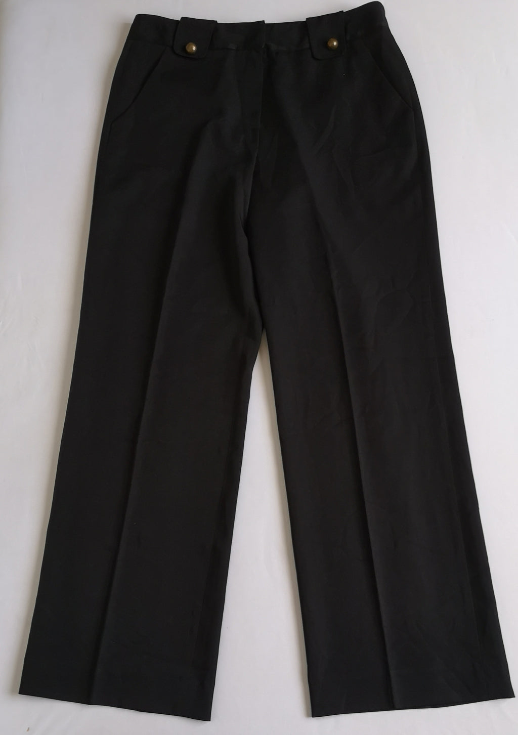 Pantalón de vestir con blusa de chifon