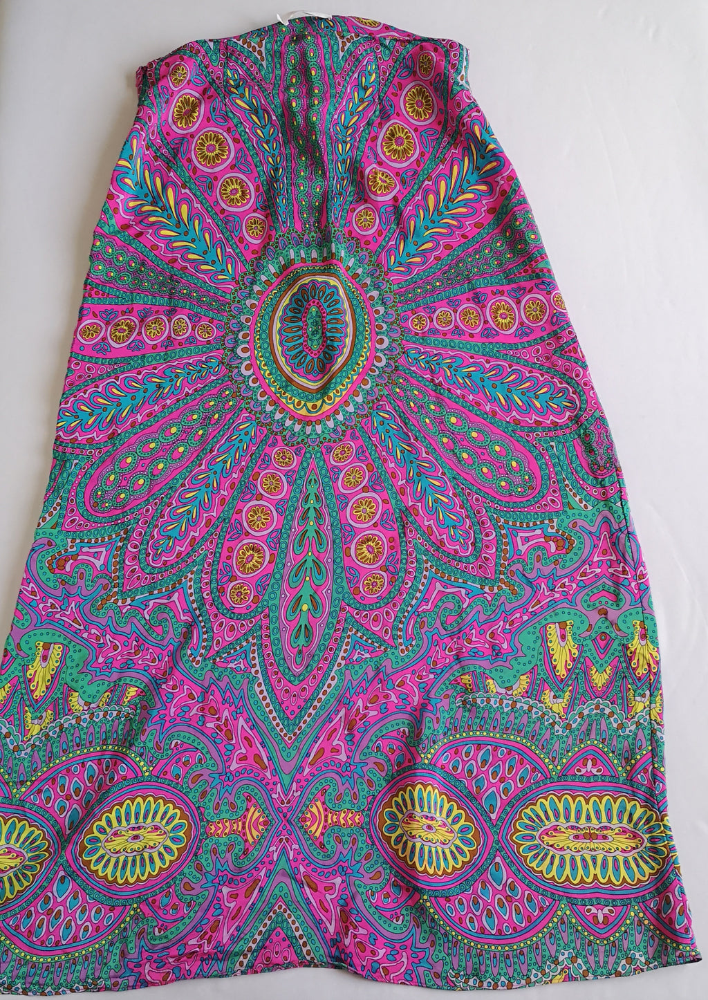 Blusa con nudo y Falda larga