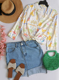 Falda de lona con blusa de lino