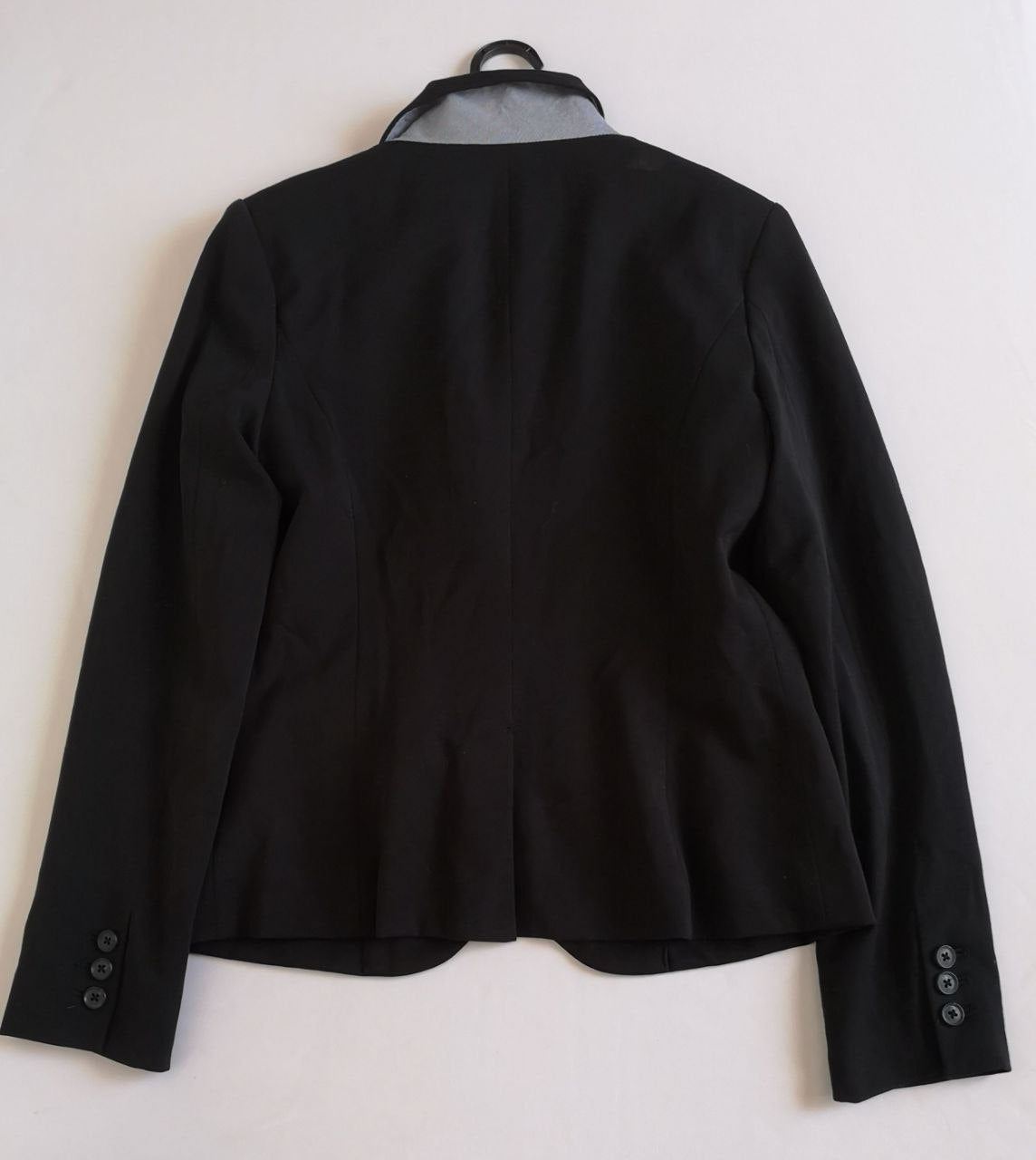 Blazer y vestido con olanes ❤️