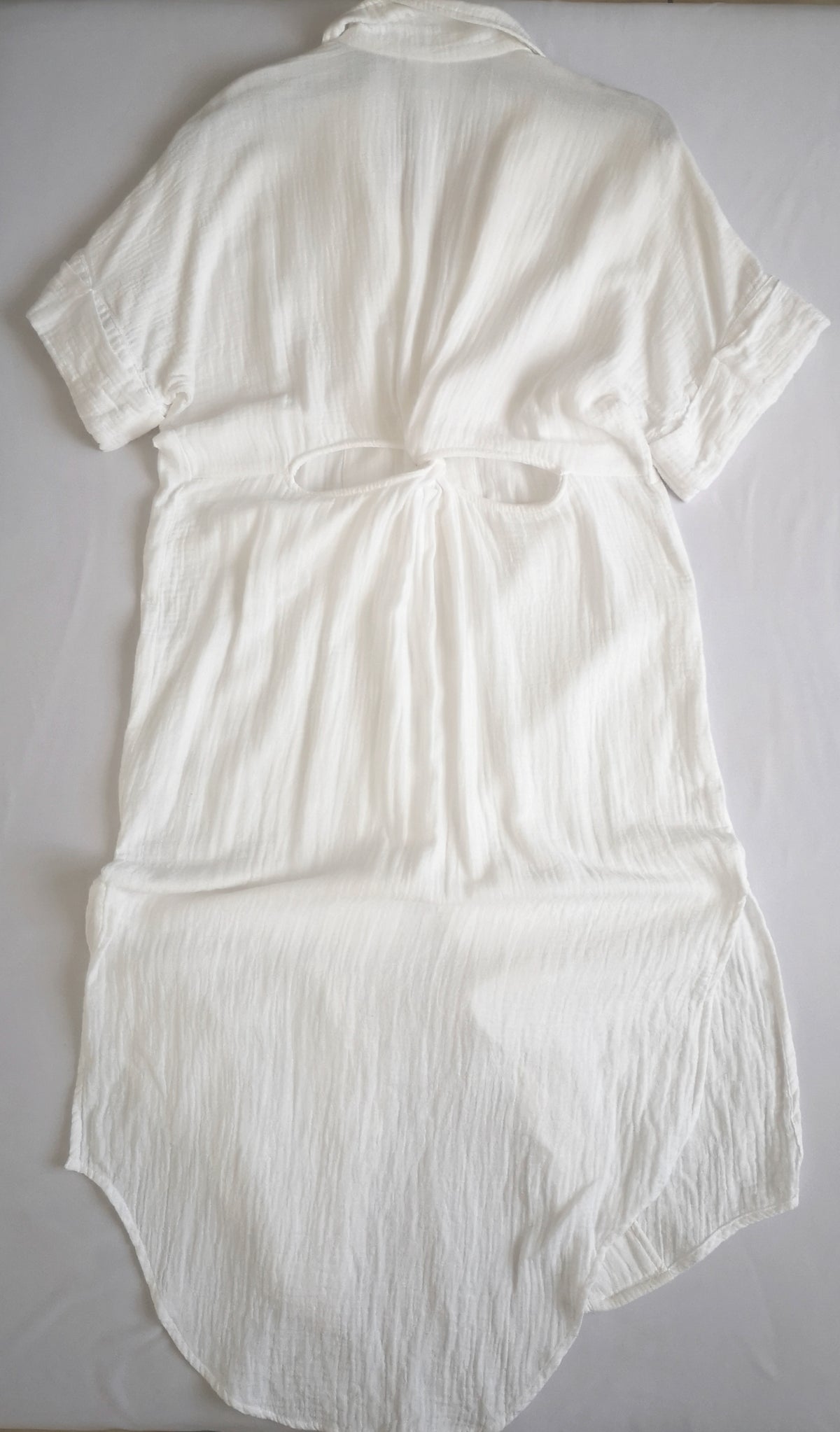 Vestido asimétrico abierto de atrás incluye cartera ❤️