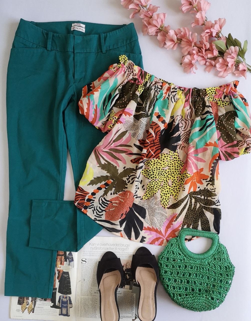 Pantalón con blusa abierta de atrás ⚓