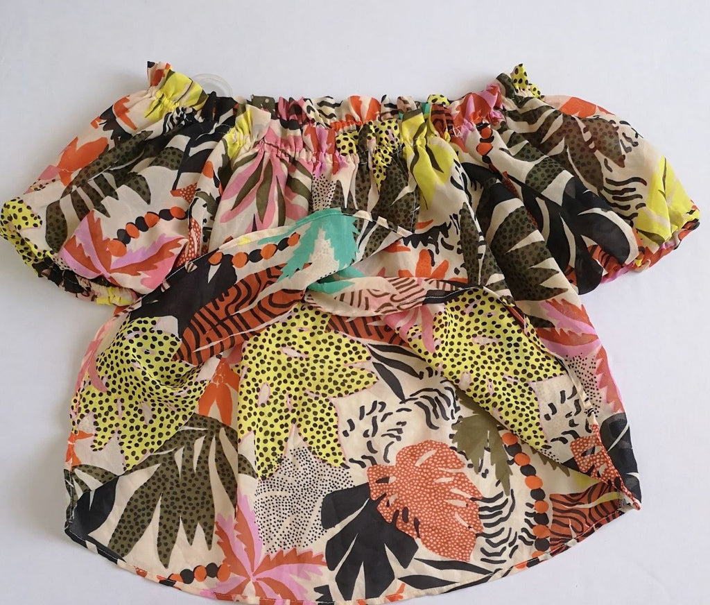 Pantalón con blusa abierta de atrás ⚓