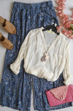 Palazzo con bolsas a los lados y blusa tela suave