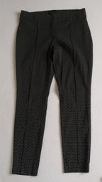 Pantalón tela suave con blusa acanalada