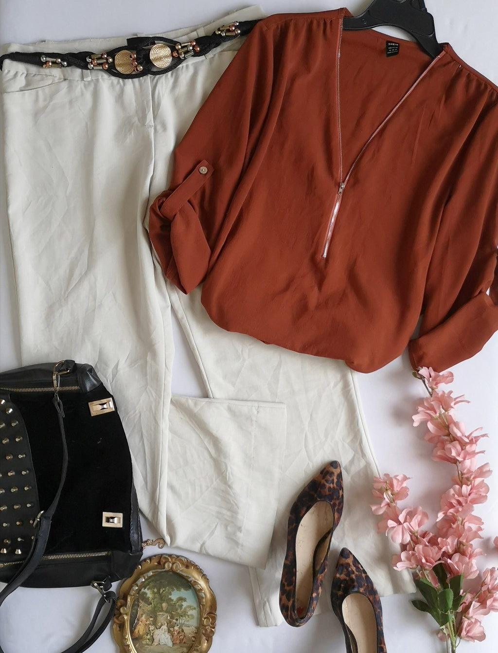 Pantalón ancho de abajo y blusa con zipper adelante 💙