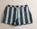 Short con zipper atrás y blusa con detalles en la tela ⚓