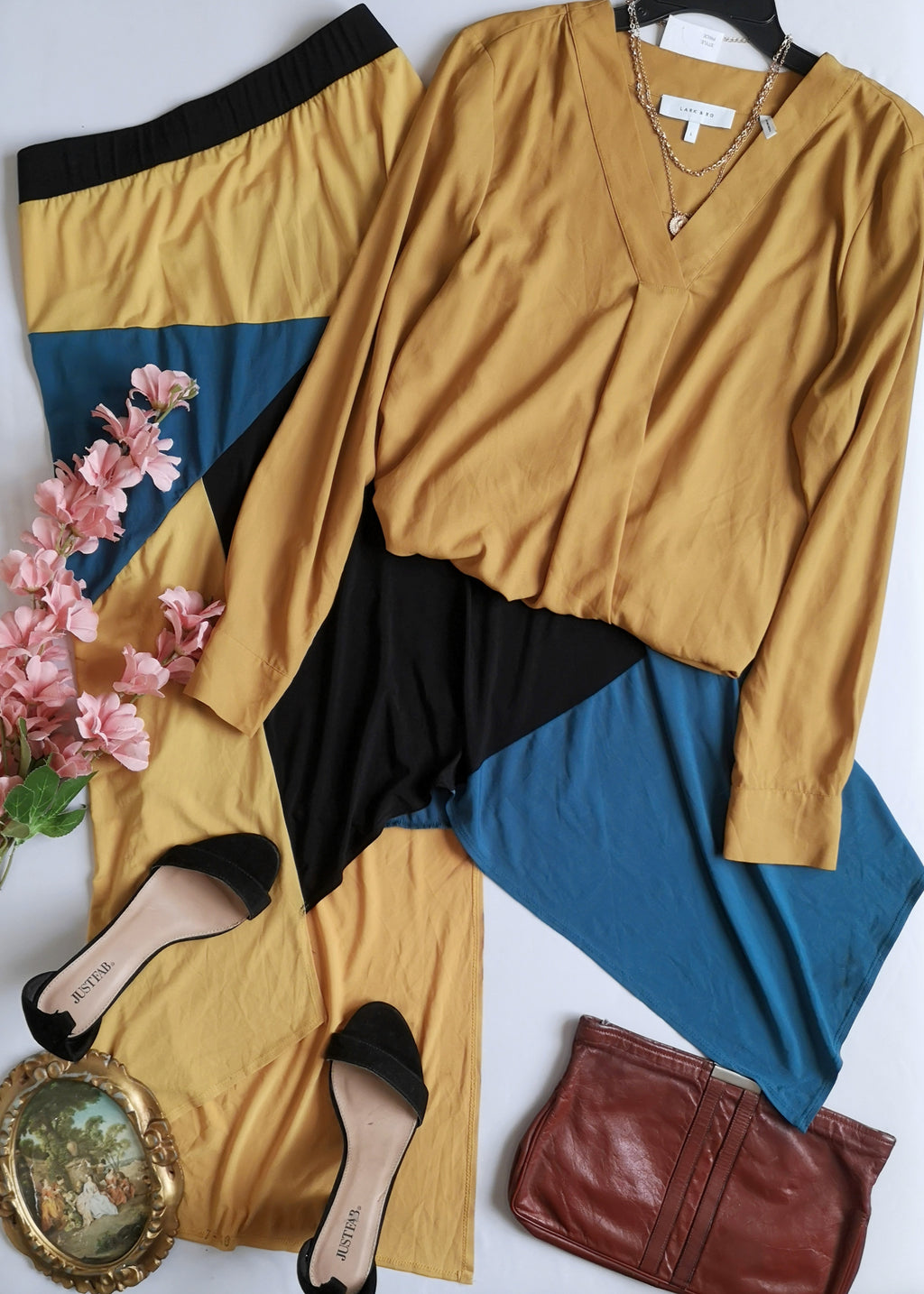 Blusa manga larga con falda asimétrica ⚓