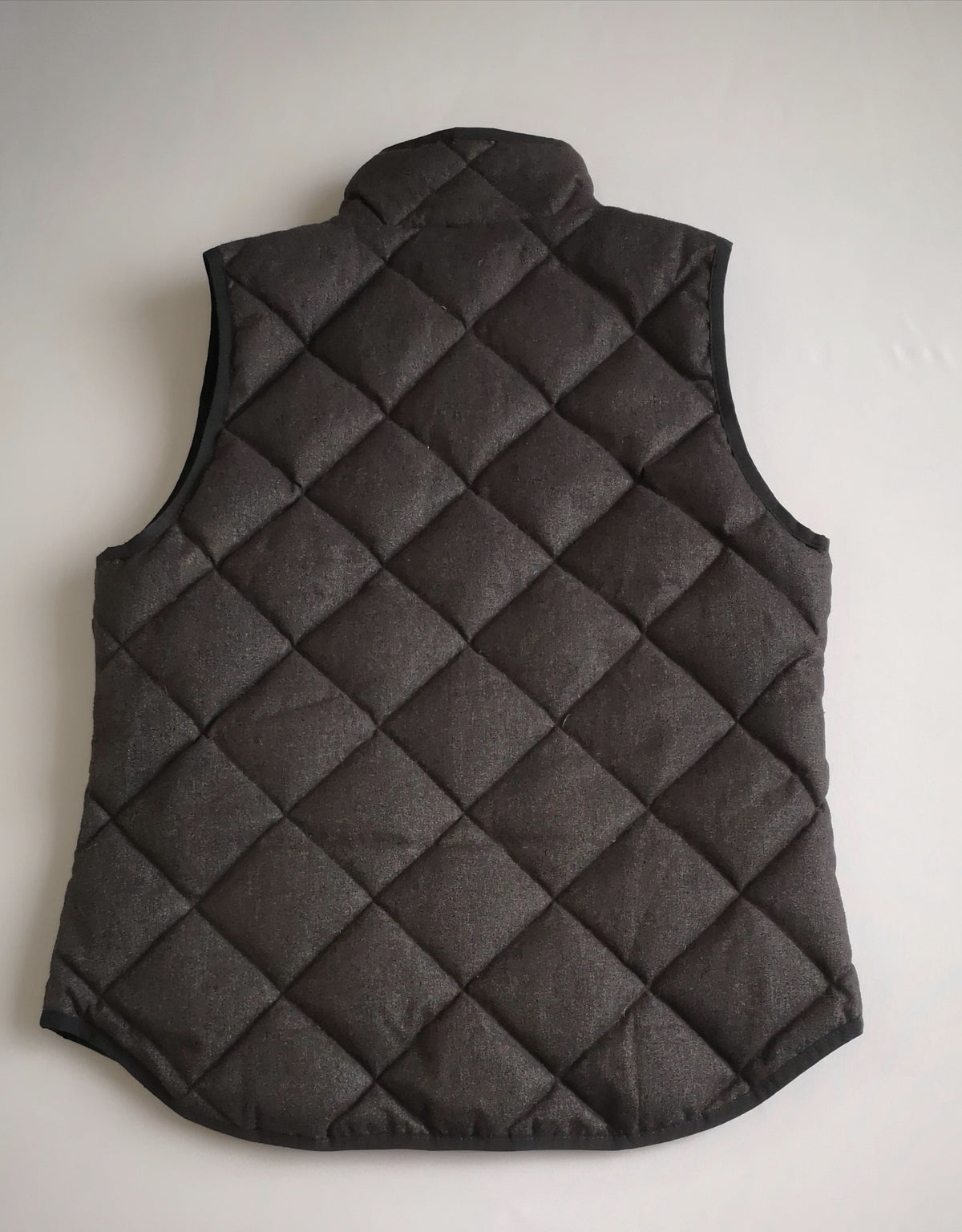 Chaleco acolchonado con blusa manga larga