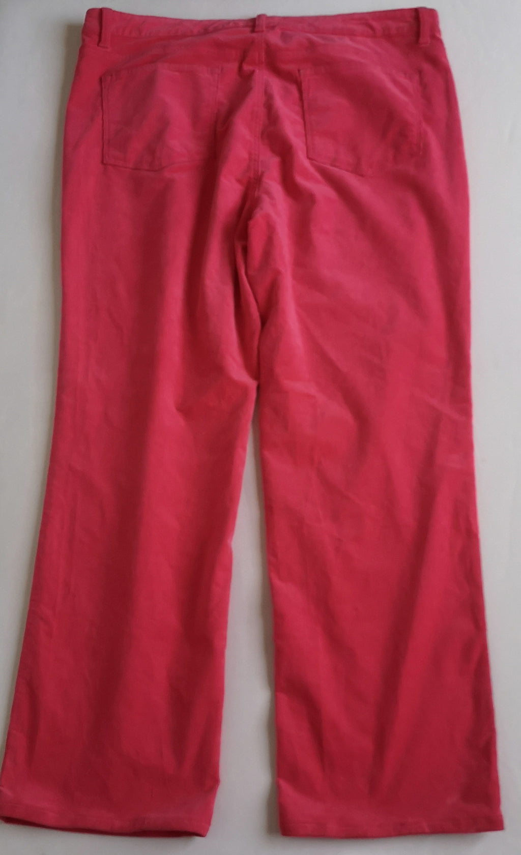 Pantalón de corduroy corte recto con blusa
