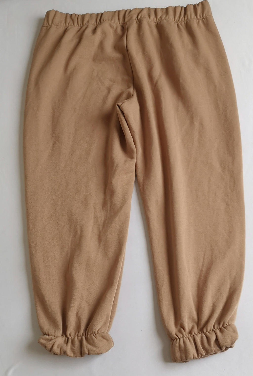Sueter con botones en lo hombros con pants