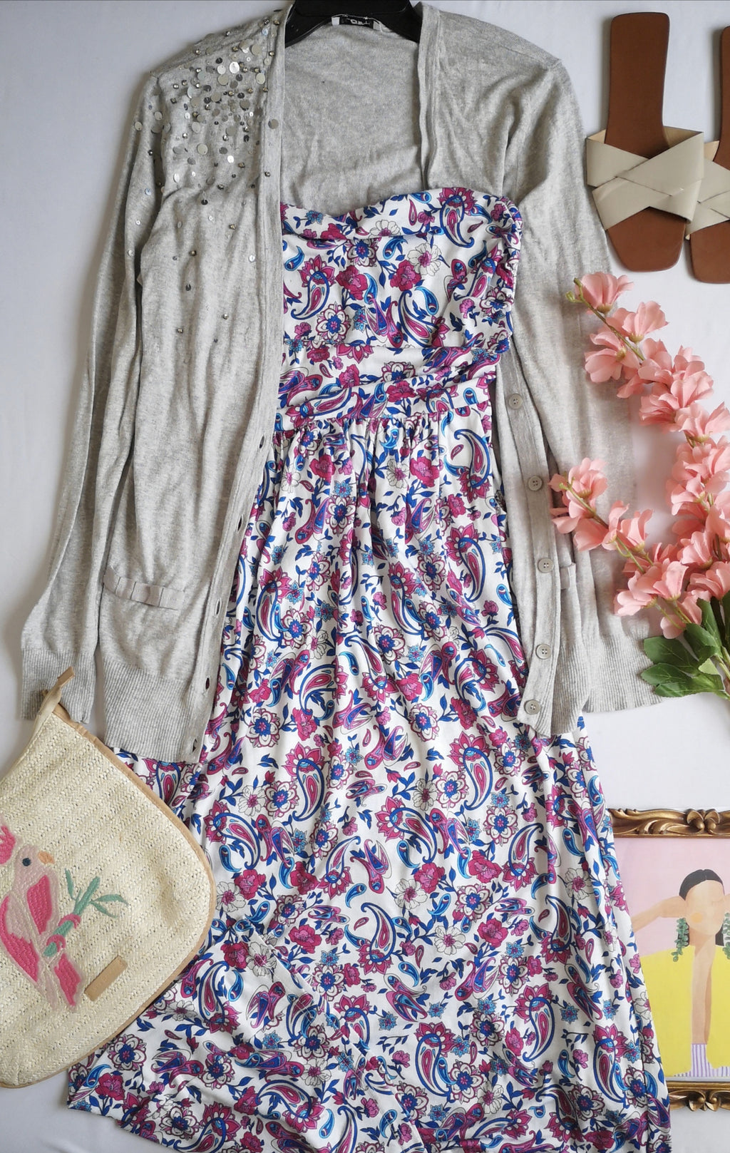 MaxiVestido strapless con cárdigan bordado