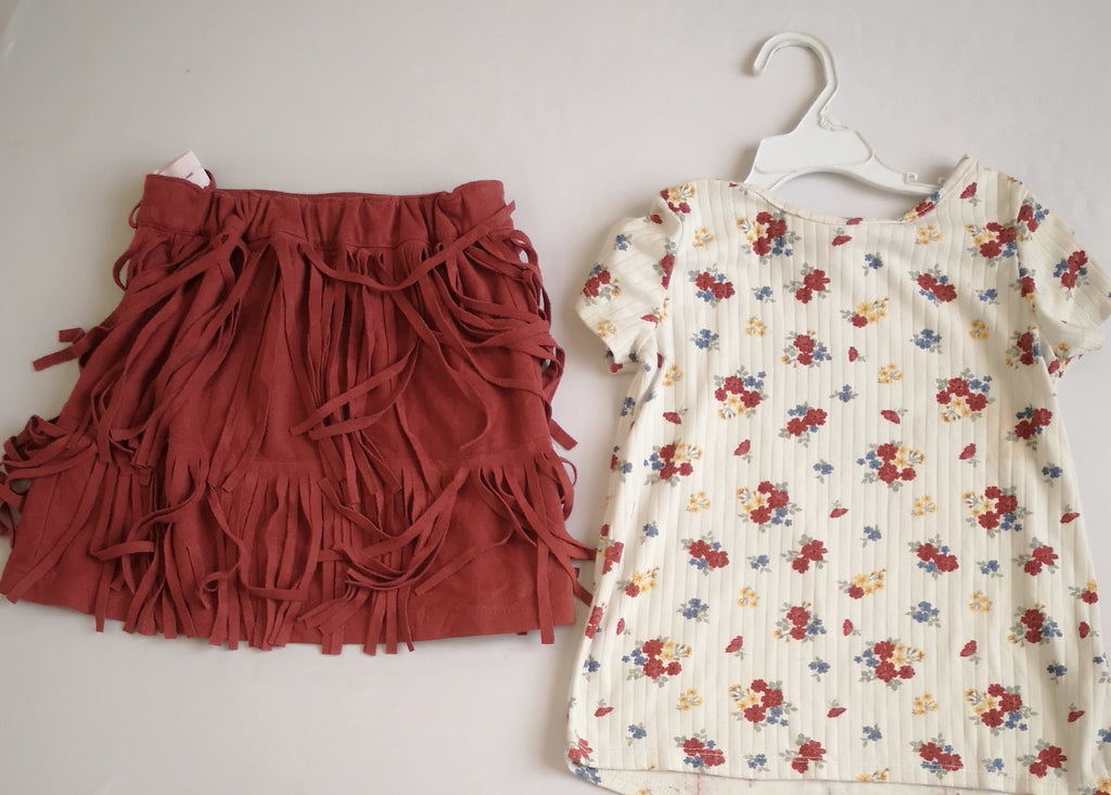 Falda con flecos y blusa ❤️