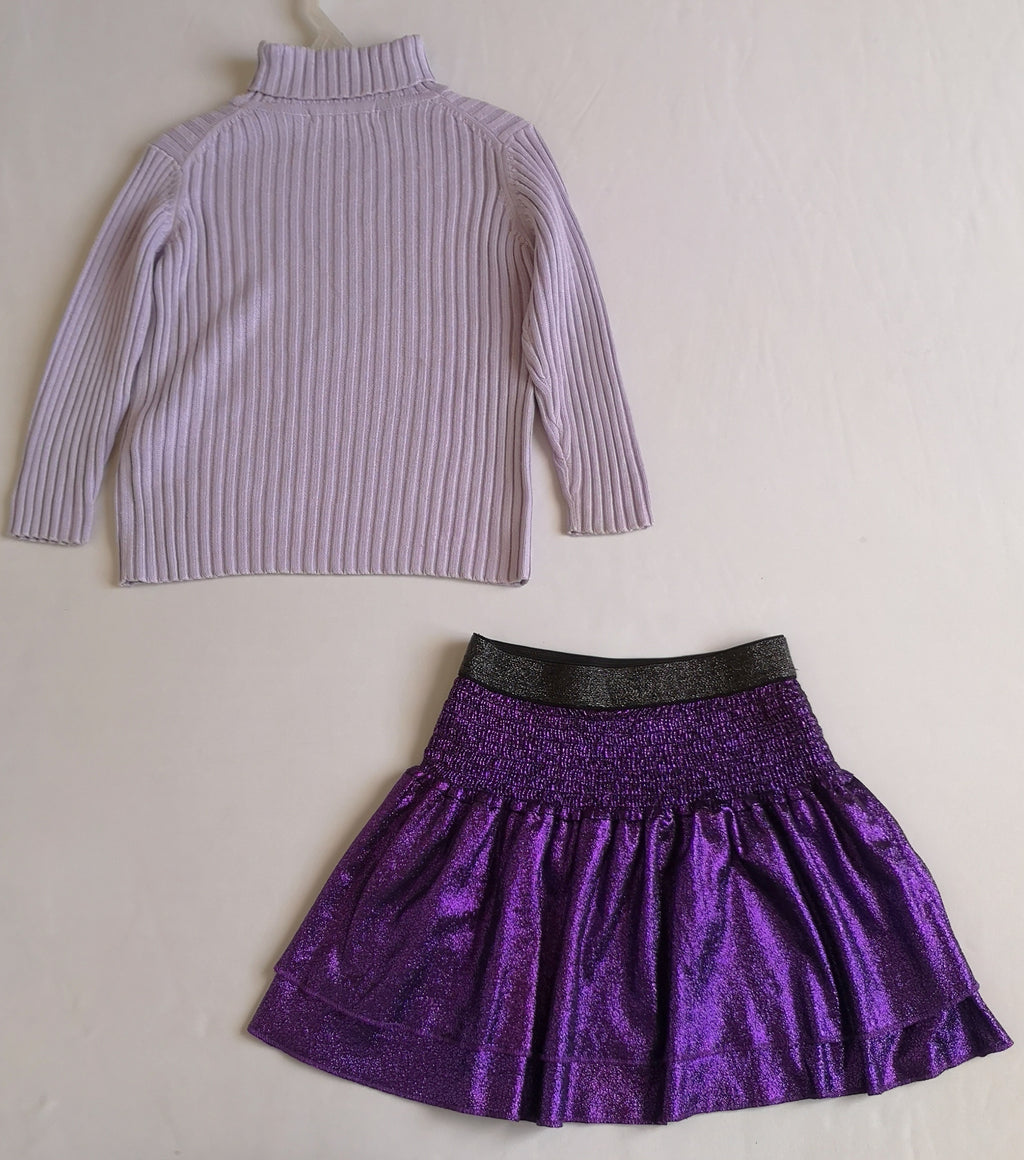 Falda con blusa cuello alto