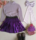 Falda con blusa cuello alto
