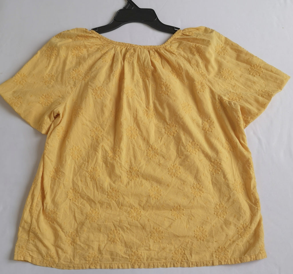 Blusa manga corta y jeans con encaje ⚓