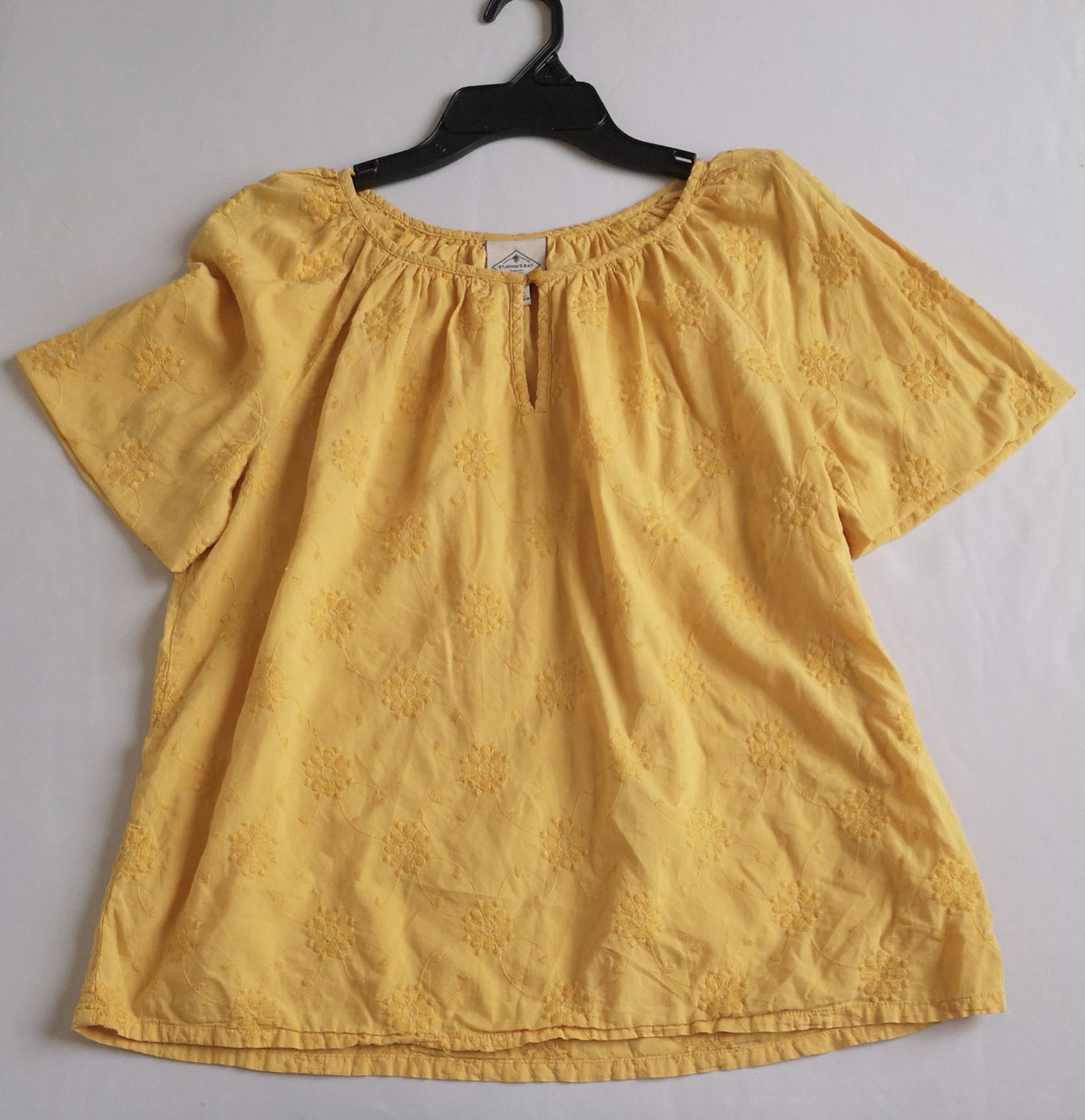 Blusa manga corta y jeans con encaje ⚓