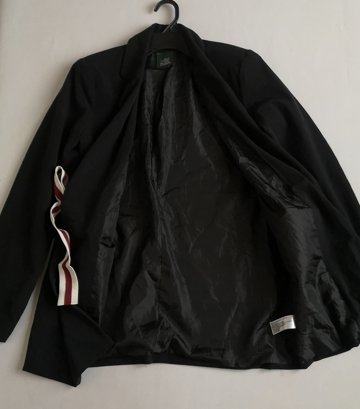 Blazer con moña adelante