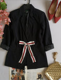 Blazer con moña adelante