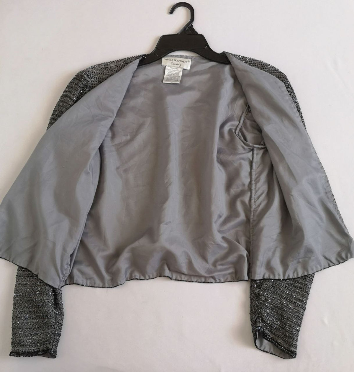Chaqueta de seda con moño ⚓