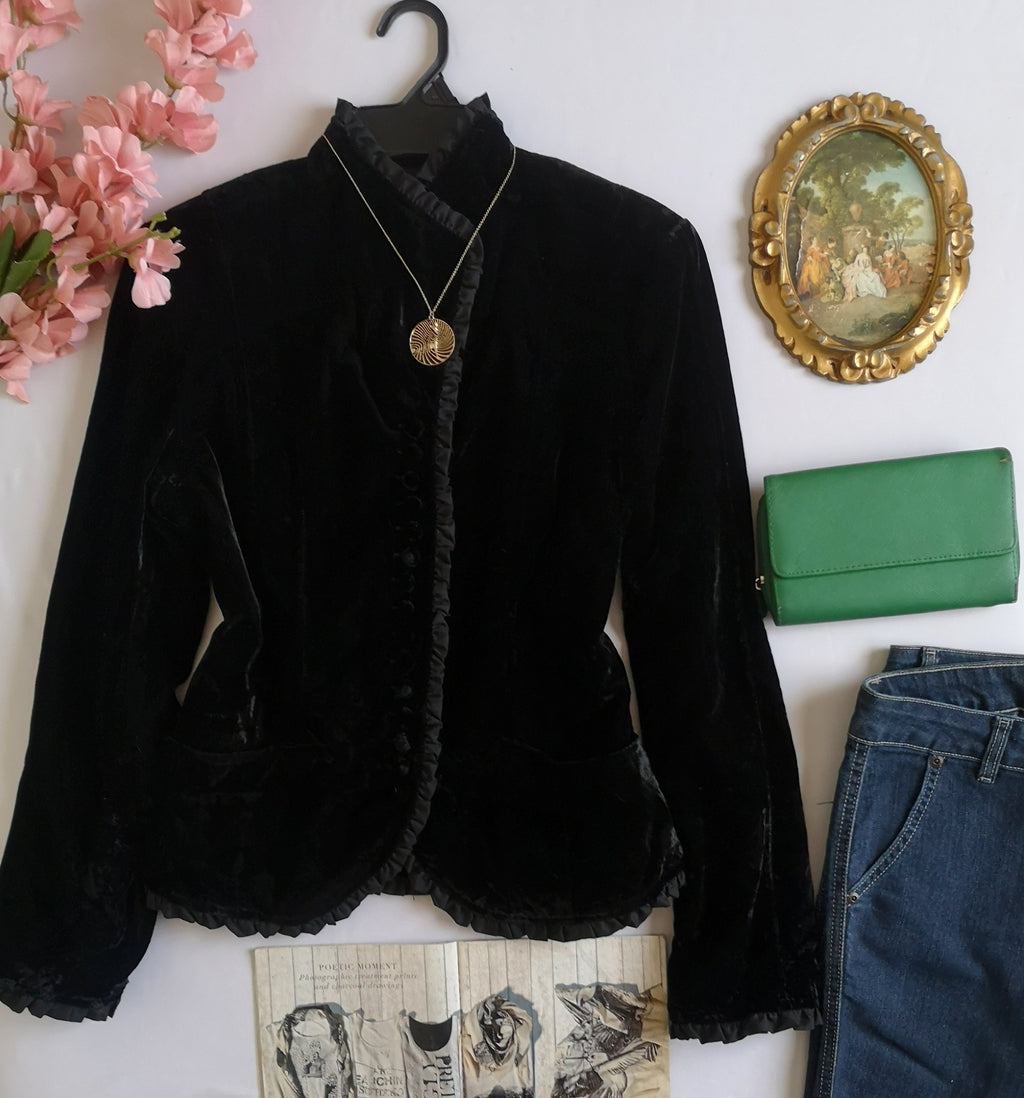 Chaqueta con botones de terciopelo