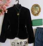 Chaqueta con botones de terciopelo