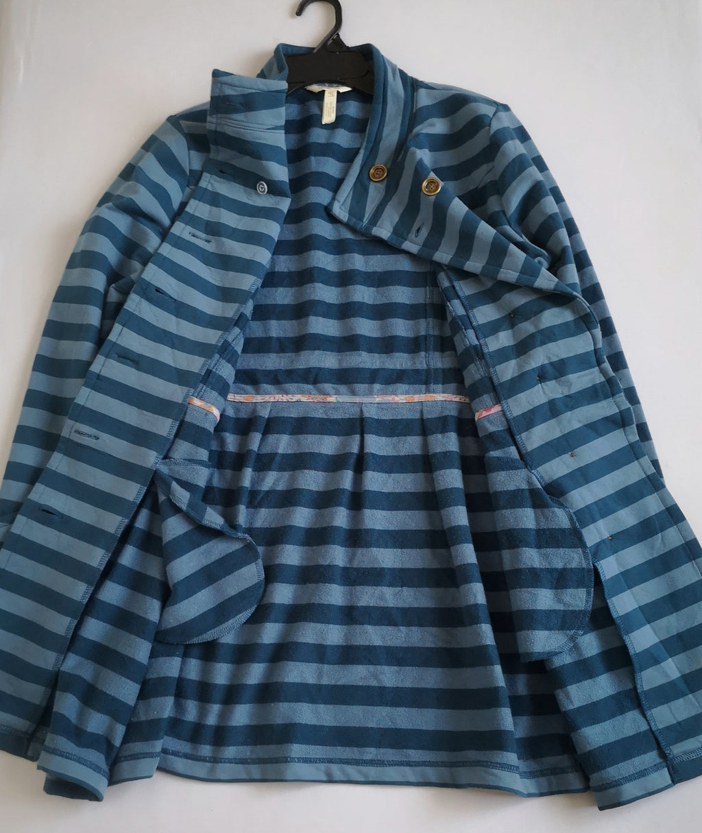 Chaqueta larga con bolsas