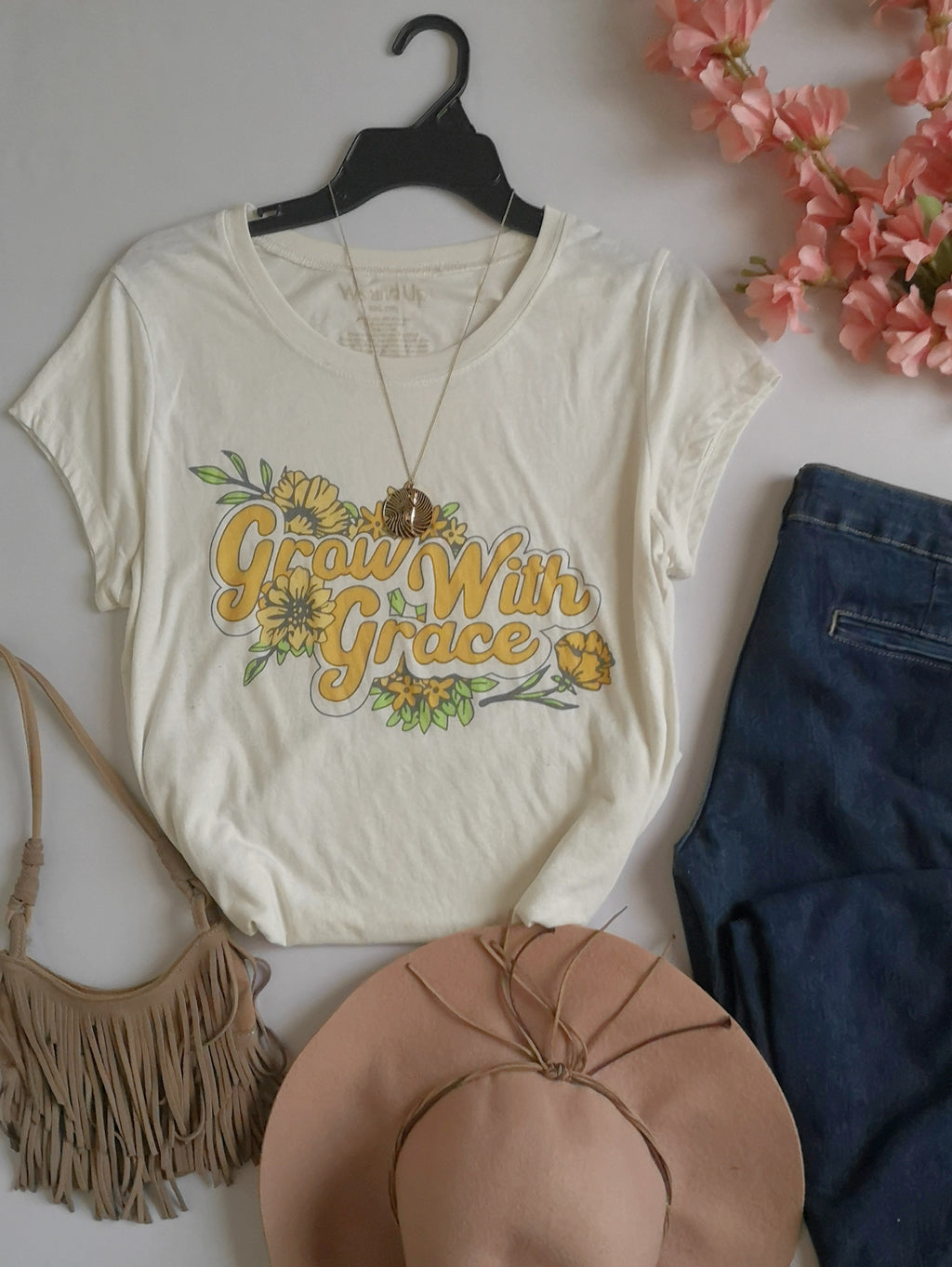 Blusa cuello en u incluye collar